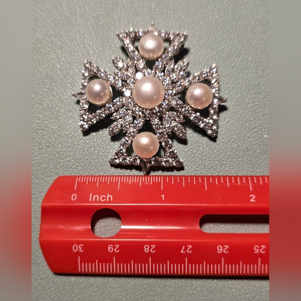 Vintage And Rare Kenneth Jay Lane Maltese Cross Combo Brooch/Pendant - Picture 5 of 7